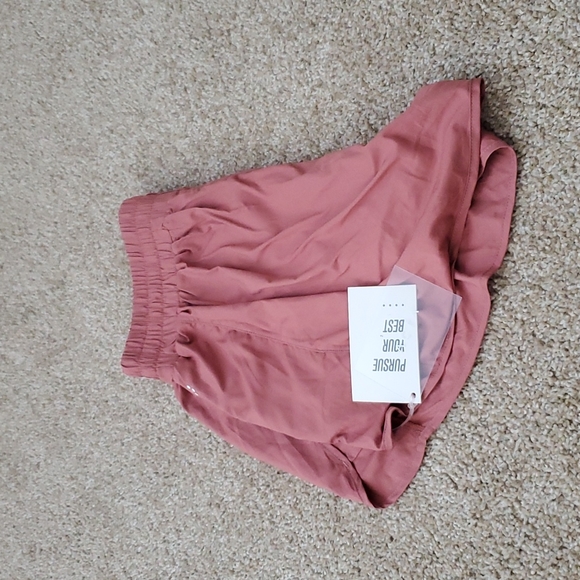 ACTA high waisted running shorts - Picture 2 of 6